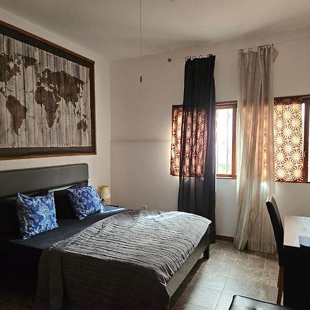 Blue Eagle Guesthouse - Casa De Hospedes Santa Maria Luaran gambar