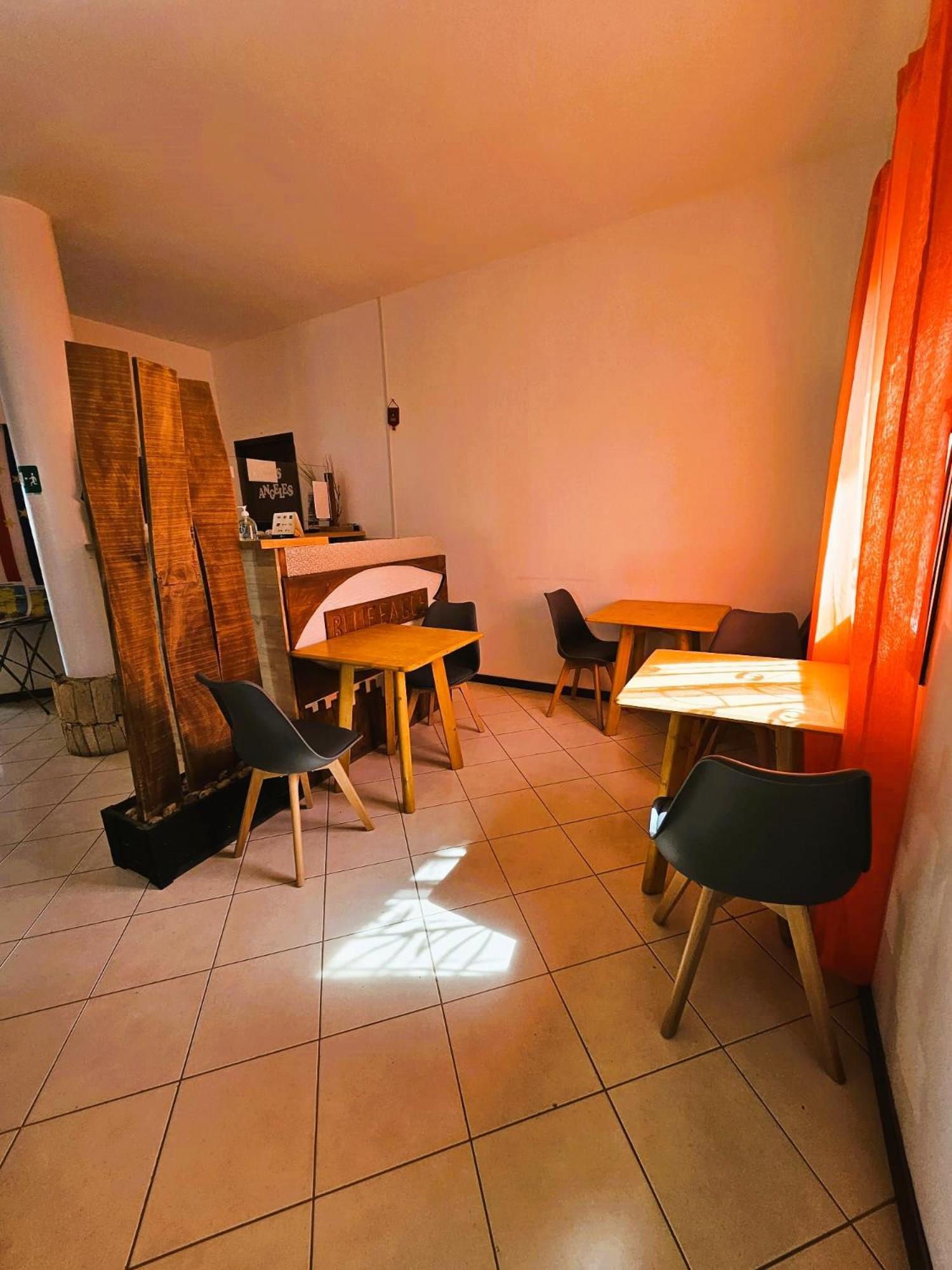 Blue Eagle Guesthouse - Casa De Hospedes Santa Maria Luaran gambar